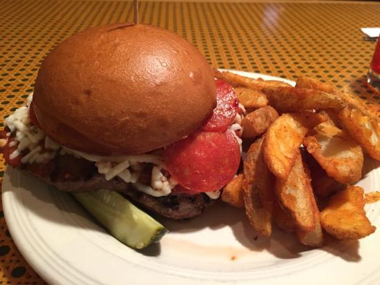 Hotel Nevada Restaurant